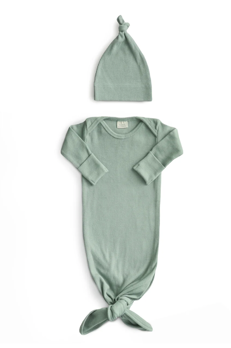 Mushie - Ribbed Knotted Baby Gown + Beanie Set