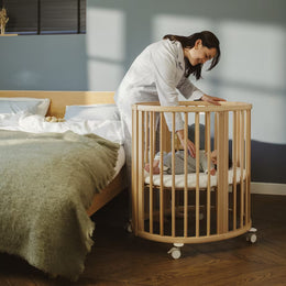 Stokke - Sleepi™ Mini Crib with Mattress, Drape rod & Sheet