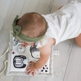 Wee Gallery - Organic Activity Pad for Baby - Safari Animals