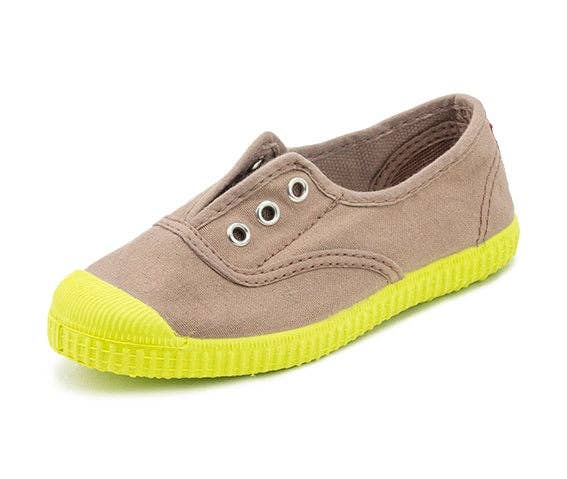 Cienta Shoes - Cienta 70990.46 Beige Canvas Laceless Sneaker