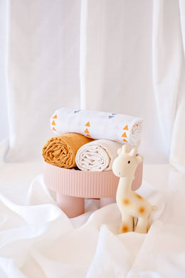 Tikiri Toys LLC - Giraffe Gift Set