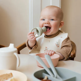 Mushie - Silicone Fresh Food Feeder